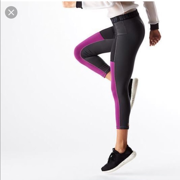 Lucy Color Block Woman Up Capri Legging - Picture 1 of 6